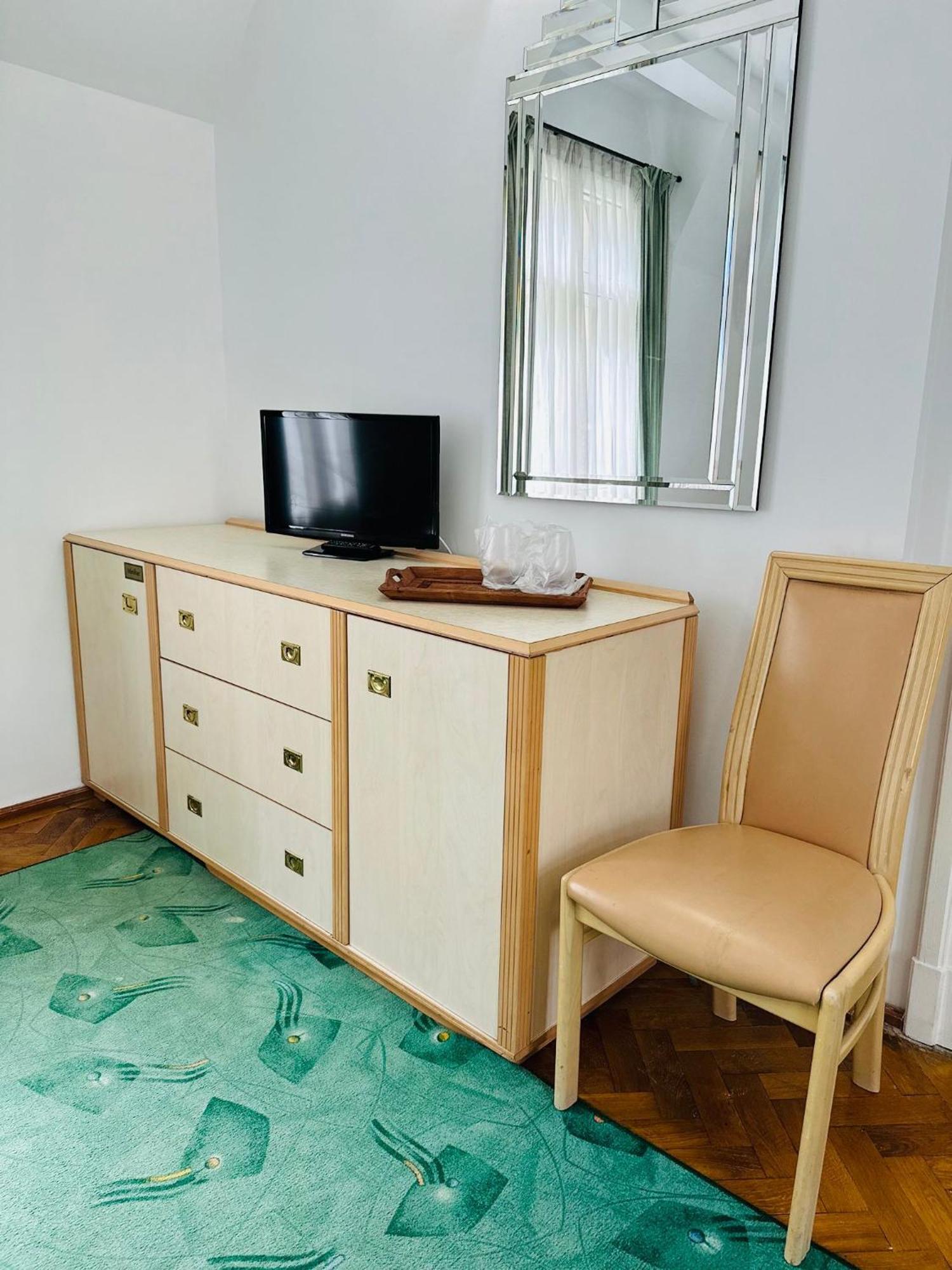 Rapsodia Sinaia Bed & Breakfast Exterior photo